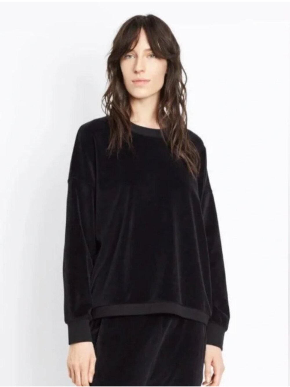 Vince Women’s Velour Deep Black Soft Cotton Pullover Sweatshirt M